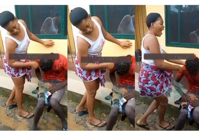 Video Of Lady Making Advances At “Shoemaker “ Fixing Her Shoes Causes Reaction