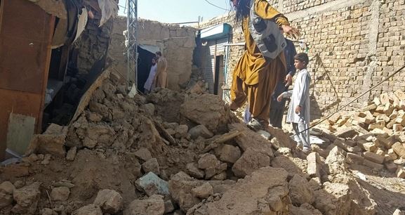 At least 20 killed in earthquake in southern Pakistan