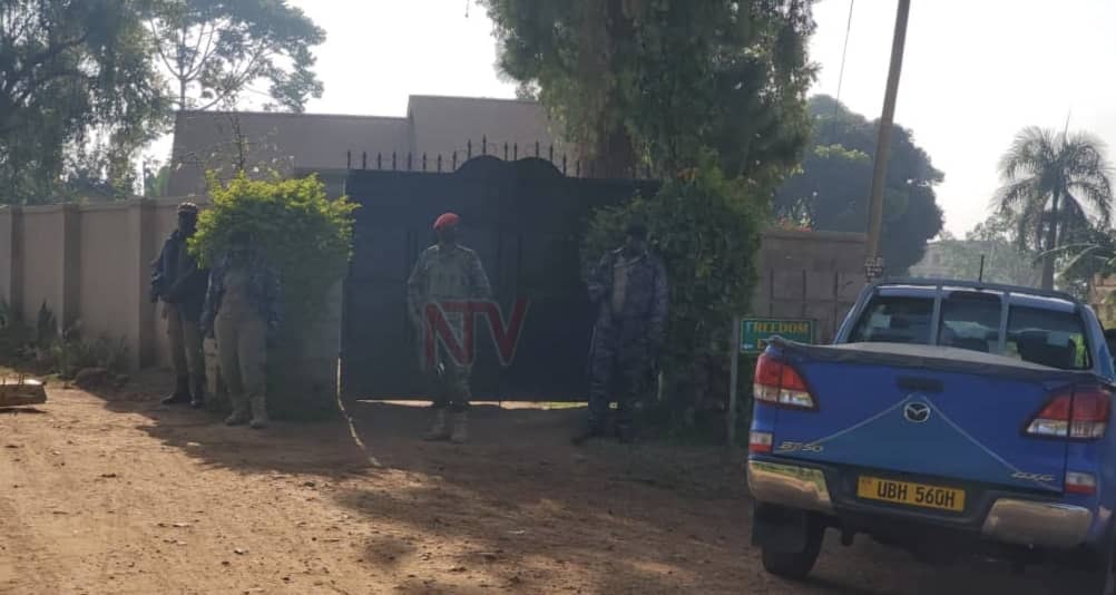 Uganda’s 77 Year Old Leader Yoweri Museveni Places His Main Rival Bob Wine On House Arrest