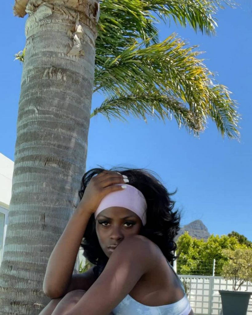 Former BBNaija star Khloe releases hot and beautiful photos while in SA