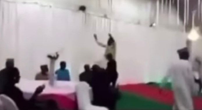 Watch| Drama as man who was invited to a wedding finds out the bride is his girlfriend
