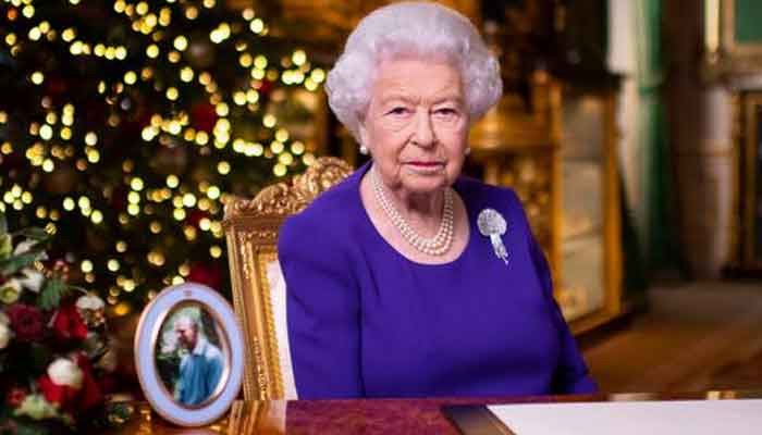 Doctors approve Queen Elizabeth’s Christmas party after health fears