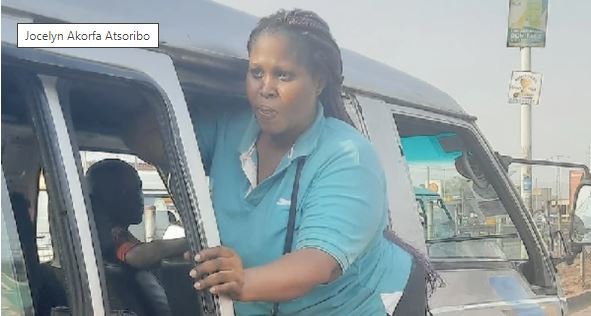Meet Ghanaian Female University Student Who Works As Minibus Conductor (See Photos)