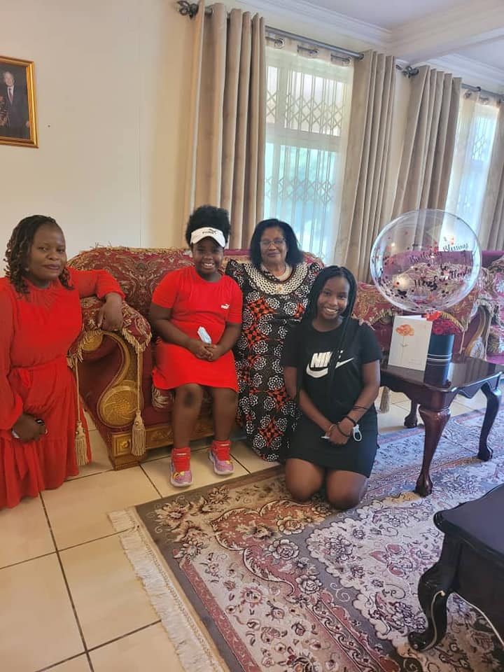 Oyanda joins JB in celebrating 72nd birthday (see photos)