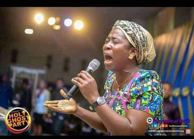 Nigeria’s Gospel Musician Osinachi Dies, Husband Pastor Nabbed For Murder