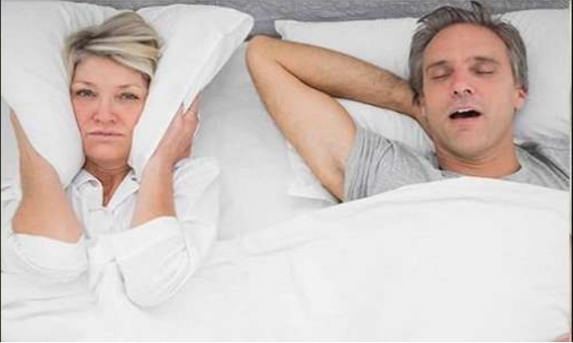 The Drink Your Partner Should Drink To Avoid Snoring At Night