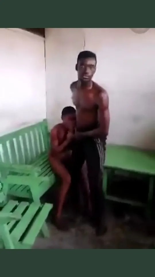 Young prostitute goes naked, tackles client for refusing to pay after sex