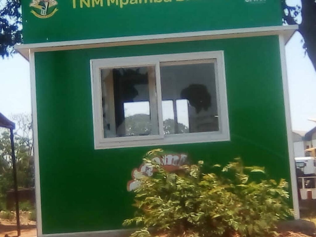 Anti-Chakwera protesters on rampage, loots shops along Chilambula Highway