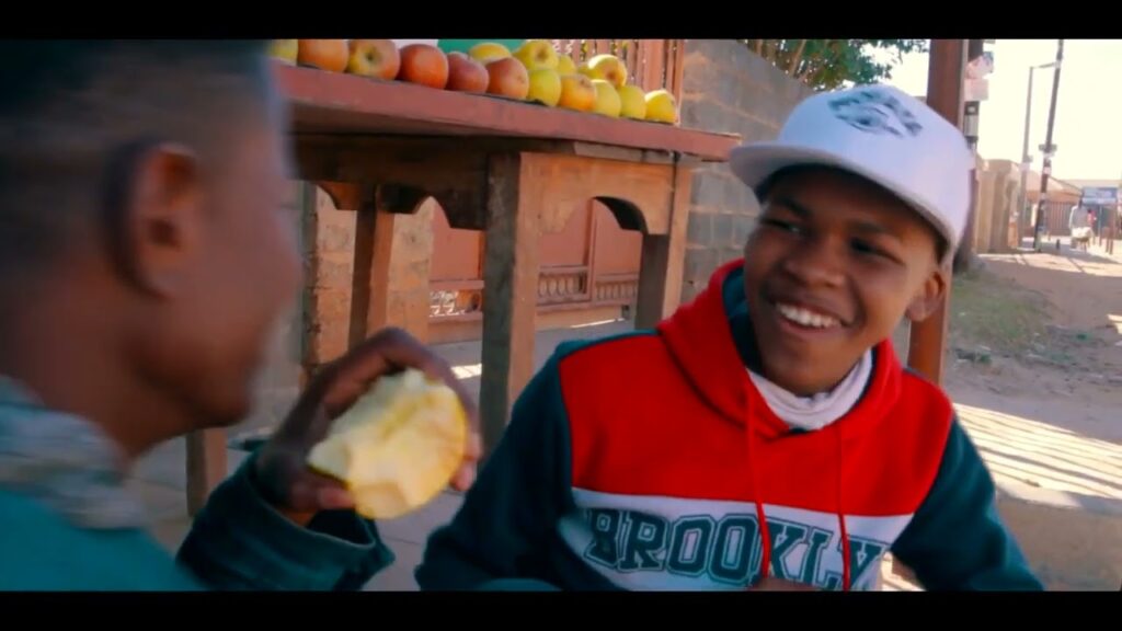 Du Richy – Life Is Not Easy ft Mr Jozzers (Official Music Video)