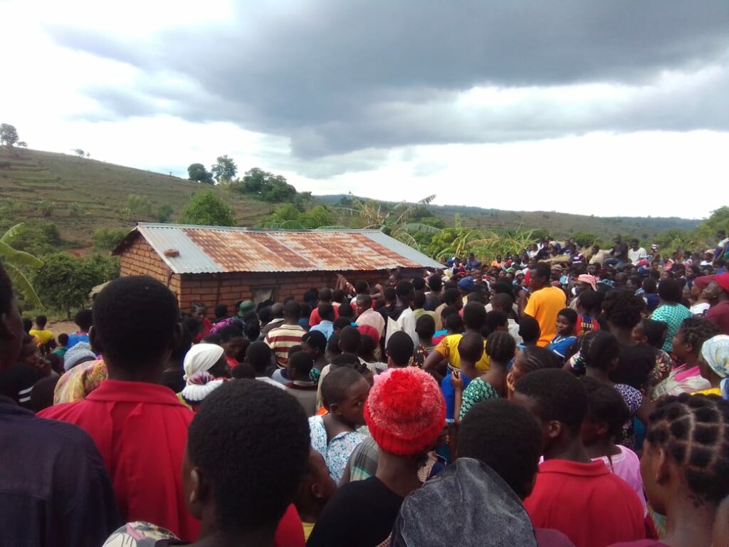 Chaos as dead body is taken back home from graveyard in Thyolo (watch video)