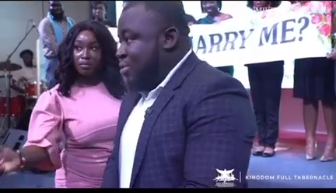 Man turns prayer session in church to marriage proposal for his girlfriend (Watch Video)