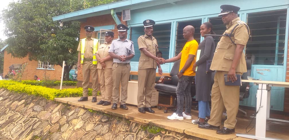 Ministry of Finance donates office furniture to Lingadzi Police Station