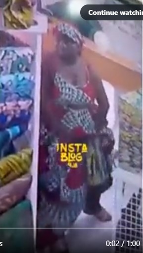 CCTV Catches Three Women Stealing Bundles of Wrapper in Shop (Watch Video)