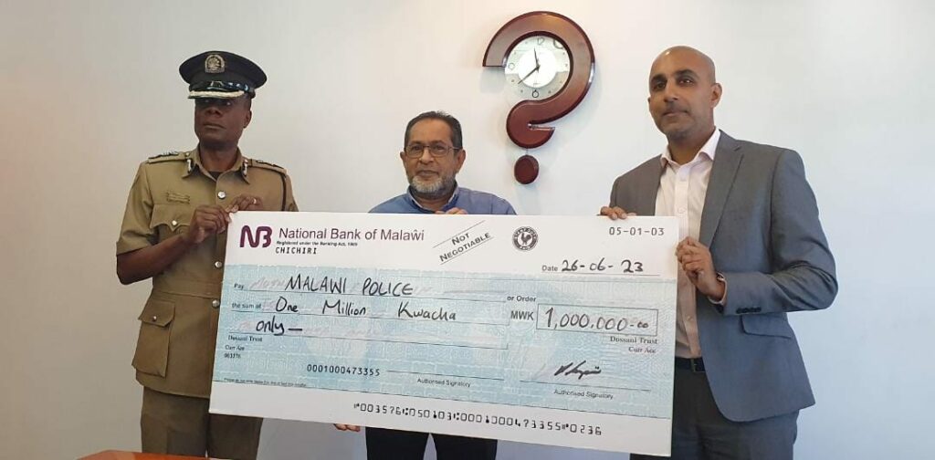 Dosani Trust Donates 1 Million Kwacha To Blantyre Police