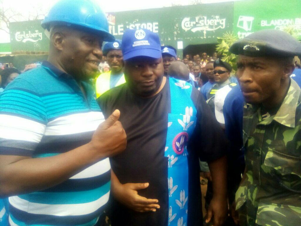 Nankhumwa’s whistle stop tours underway in Blantyre (see photos)