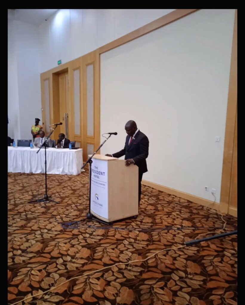 Finance Minister abolishes illegal foreign currency market (Black market)