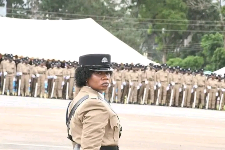 MPS Promotes 894 Officers