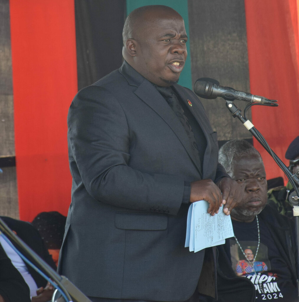 Govt praises Lucius Banda