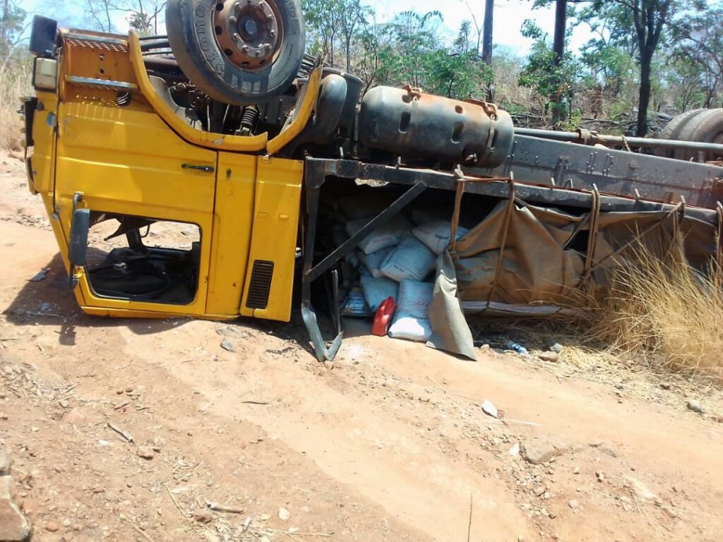 Truck Overturns on Munyukwa Road in Zambia, No Fatalities Caused