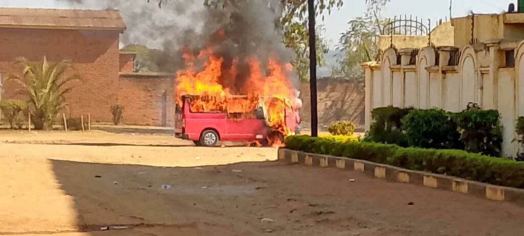 Police Fire Tear Gas as Machete-Wielding Men Burn Vehicles in Lilongwe Protest Chaos
