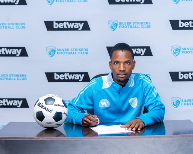 Silver Strikers Sign Ernest Petro on Two-Year Deal