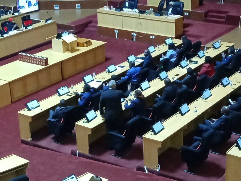 Parliament Passes Law Allowing Polling Day Workers to Vote Where Deployed