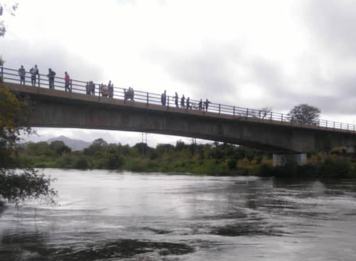 Man Arrested in Neno After Attempting Su!cide in Shire River