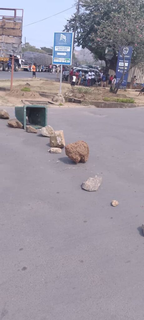 Clearing Agents Down Tools at Mwanza Border Over MRA Staff Misconduct