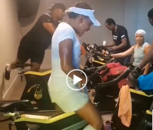 Viral Video of Woman’s Unusual Gym Workout Sparks Debate Online (Watch Video)