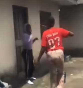 TRENDING|| Lady seen in a video beating her friend for dating her boyfriend (Watch Video)