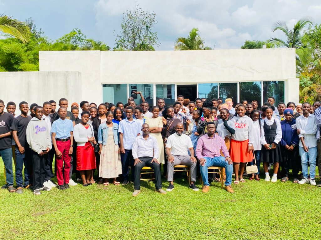 Lipipa Pledges Education Support for MSCE Students Scoring 21 Points and Below