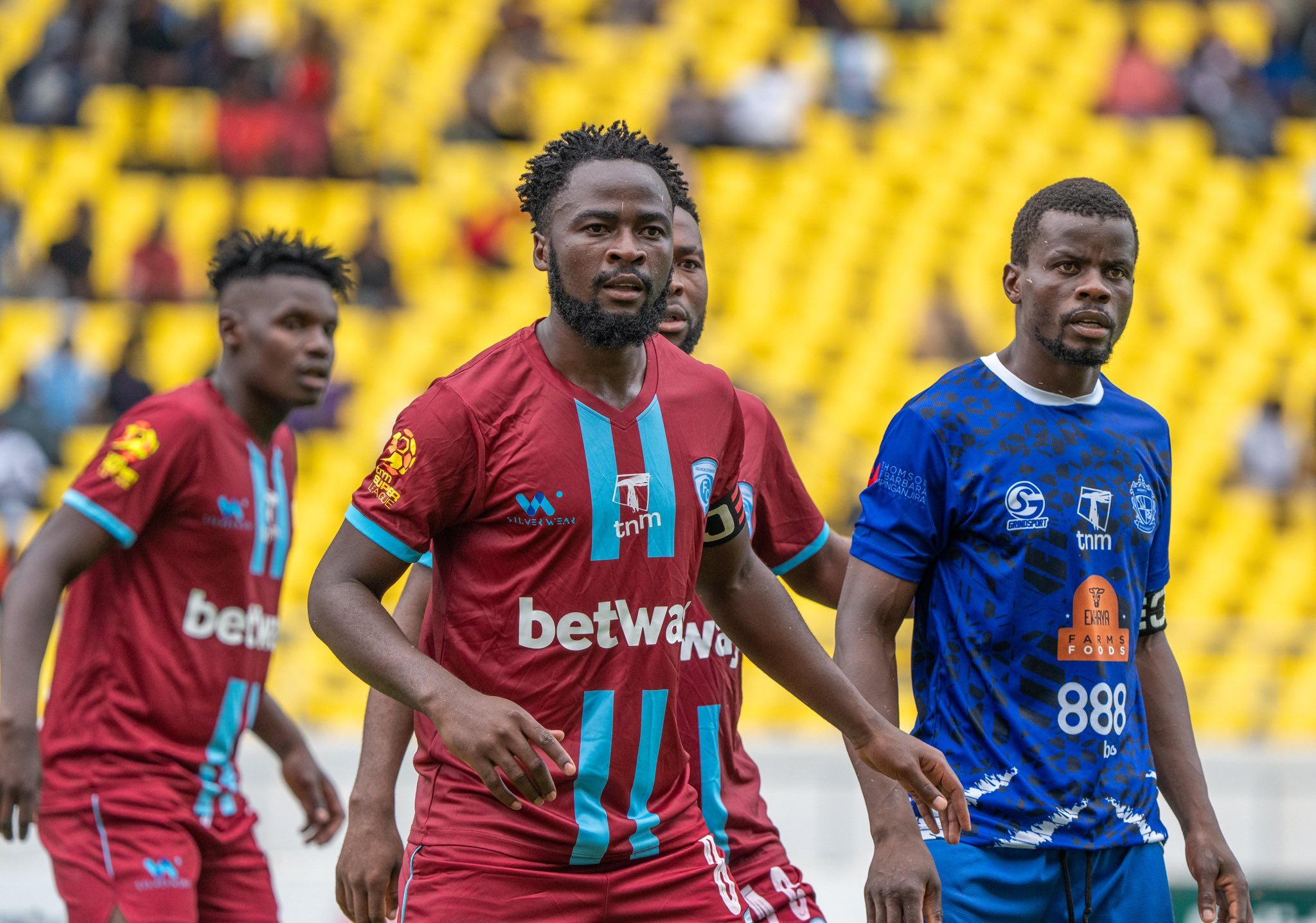 Wanderers Blame Assistant Referee for Controversial Call in 2–2 Draw With Silver Strikers