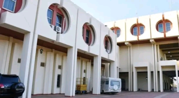 Mutharika Moves Back Into Kamuzu Palace