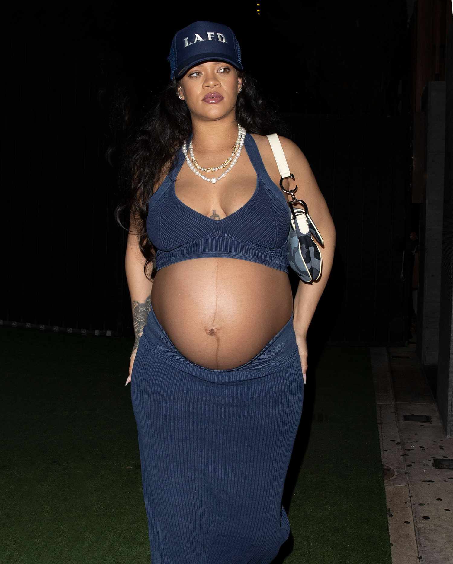 Rihanna Rumoured Pregnant Again – But Young Ladies, Don’t Be Fooled