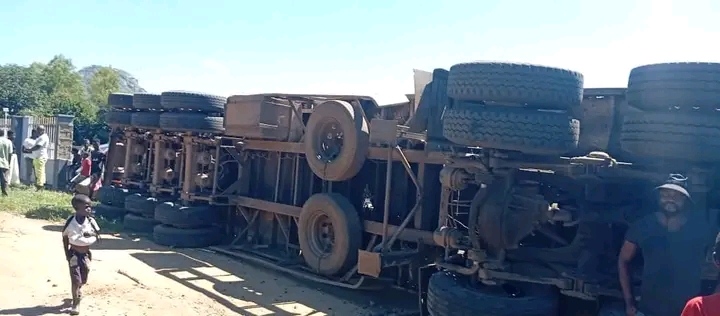 Truck Crashes into MRA Fence at Mwanza Border