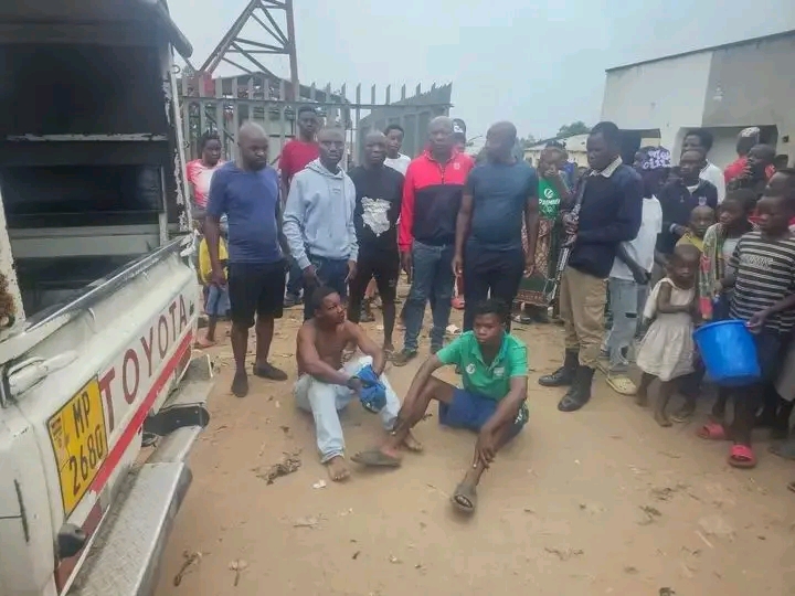 BANGWE POLICE SAVE TWO SUSPECTS FROM MOB ATTACK