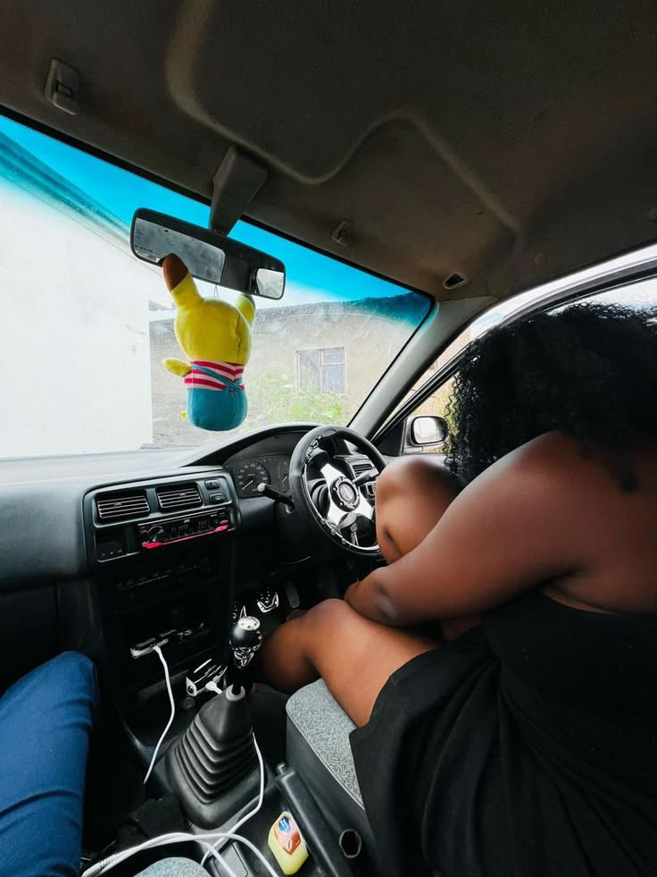 Woman Arrested for Allegedly Stabbing Taxi Driver in Hospital Trip Setup