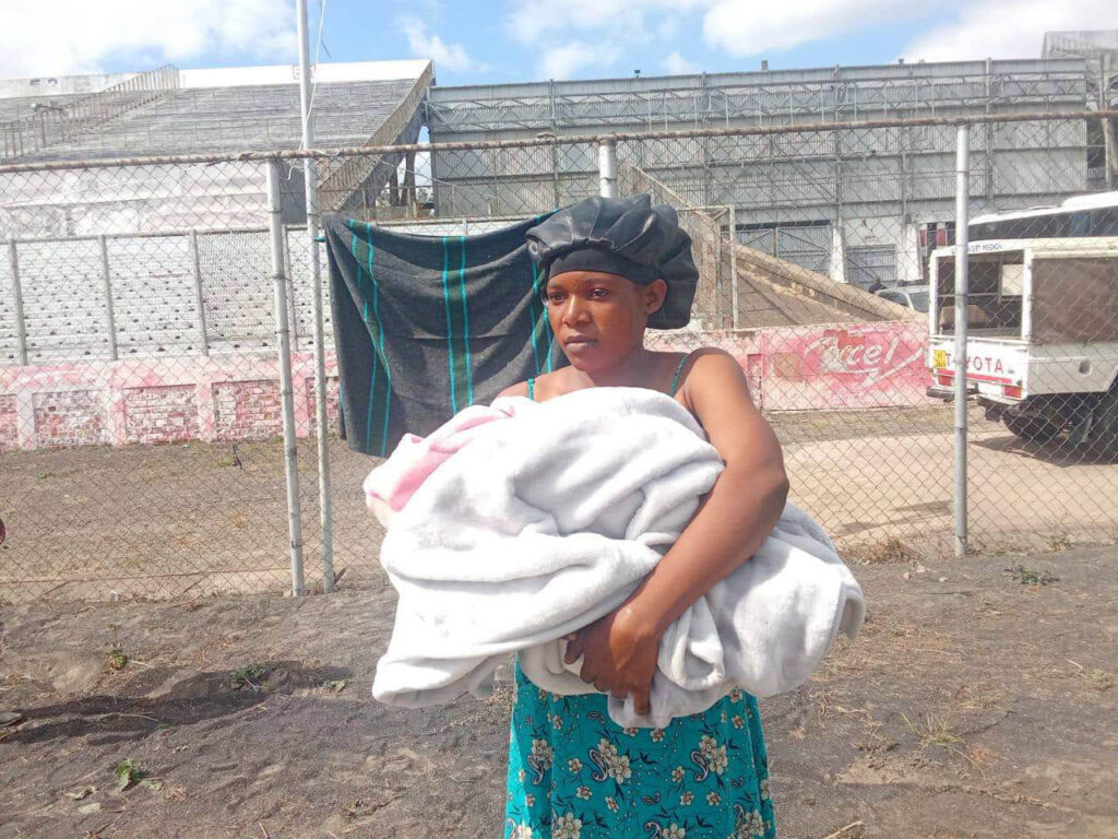 Malawian Woman Gives Birth While Returning Home From South Africa